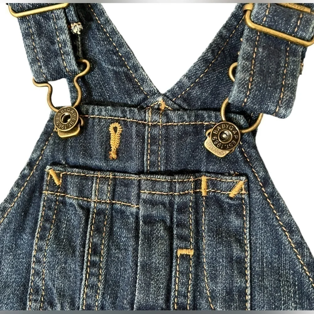 6-12 months overalls baby Gap dungarees jean shorts w/frayed ends 5 pockets
